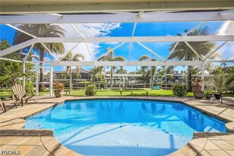 5205 SW 3rd Ave, Cape Coral, FL 33914