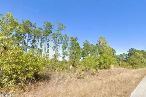 845 Bumby St E, Lehigh Acres, FL 33974