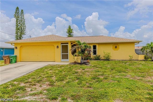 1112 SE 13th Pl, Cape Coral, FL 33990
