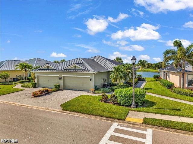 2656 Anguilla Dr, Cape Coral, FL 33991