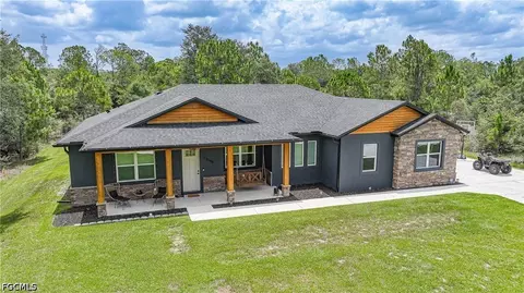 13190 Banyan Dr, Punta Gorda, FL 33955