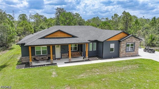 13190 Banyan Dr, Punta Gorda, FL 33955