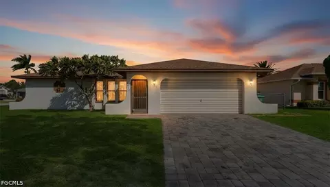 1717 SE 11th Ter, Cape Coral, FL 33990