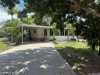 8189 Nault Rd, North Fort Myers, FL 33917