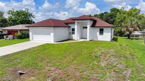 127 Connecticut Rd, Lehigh Acres, FL 33936