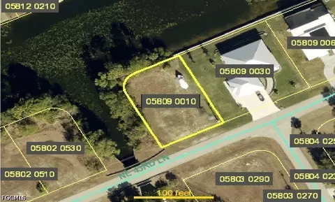 2313 NE 43rd Ln, Cape Coral, FL 33909