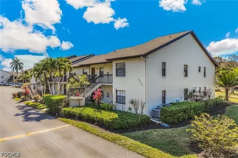 9305 Lake Park Dr #204, Fort Myers, FL 33919