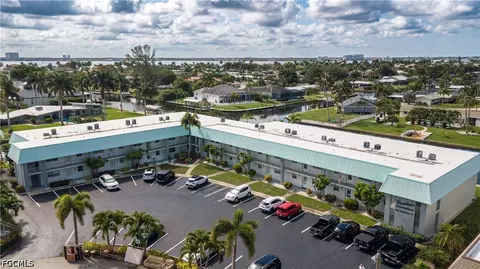 4940 Vincennes St #106, Cape Coral, FL 33904
