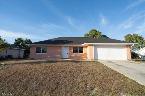 4306 11th St SW, Lehigh Acres, FL 33976