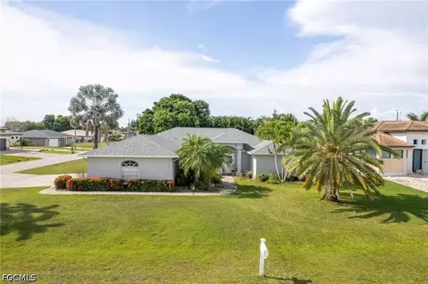 601 SE 19th St, Cape Coral, FL 33990