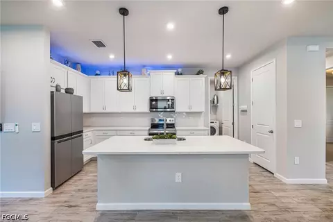 6617 Upward Spring Pl, Fort Myers, FL 33966