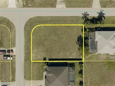 2219 NE 17th Ave, Cape Coral, FL 33909