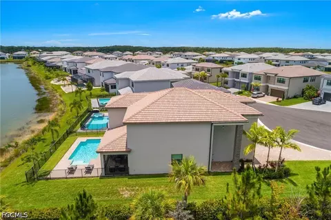 View/Area - 12733 Caballo Ct, Estero, FL 33928 photo 3 of 8
