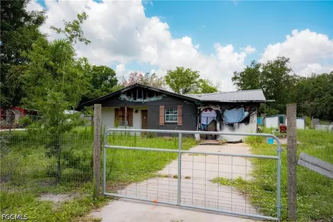 1553 SE Carnahan Ave, Arcadia, FL 34266