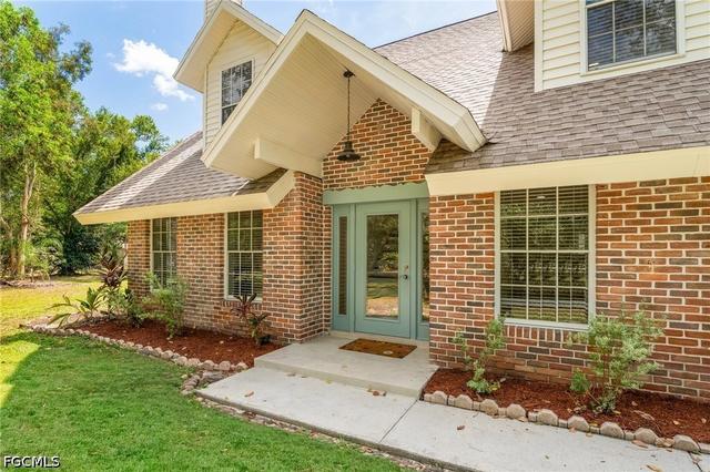 15180 Briar Ridge Cir, Fort Myers, FL 33912