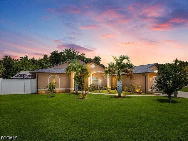 622 SE 10th Ave, Cape Coral, FL 33990
