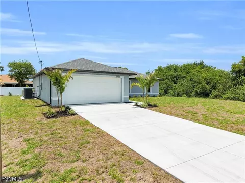1808 NE 44th St, Cape Coral, FL 33909