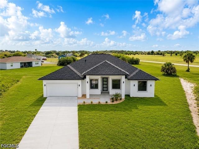 7013 Alpine Ct, Labelle, FL 33935