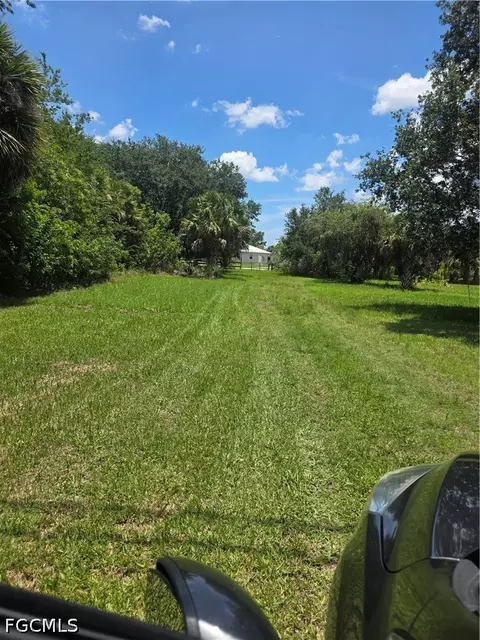 Jerdik Dr NE, Moore Haven, FL 33471 photo 3