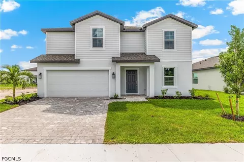266 Lakeside Breeze Way, Lehigh Acres, FL 33936