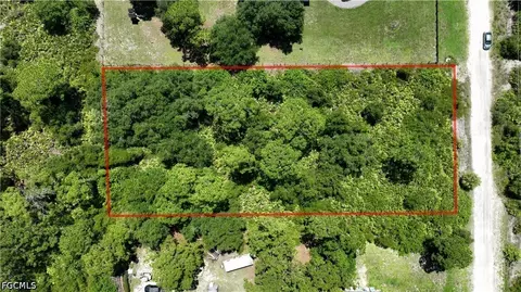 7654 20th Pl, Labelle, FL 33935 photo 2