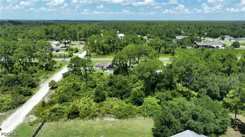 7654 20th Pl, Labelle, FL 33935 photo 5