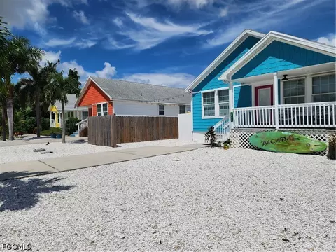 10730 Canal St, Fort Myers, FL 33908