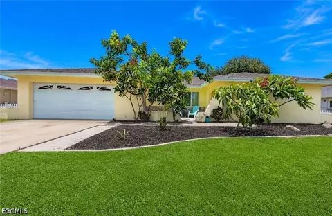 3937 SE 9th Ct, Cape Coral, FL 33904