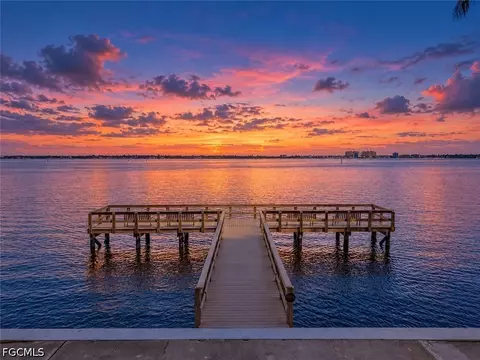 1901 Clifford St #1003, Fort Myers, FL 33901