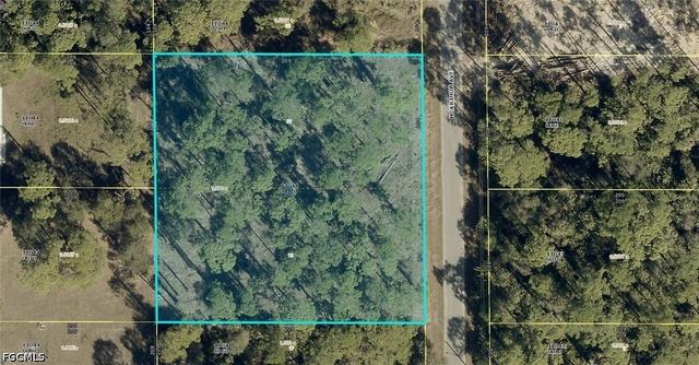 1911 Mcarthur Ave, Lehigh Acres, FL 33972