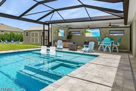 1207 NW 4th St, Cape Coral, FL 33993