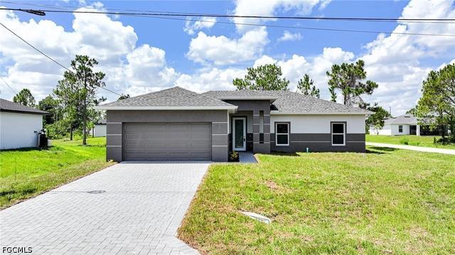 2819 32nd St W, Lehigh Acres, FL 33971