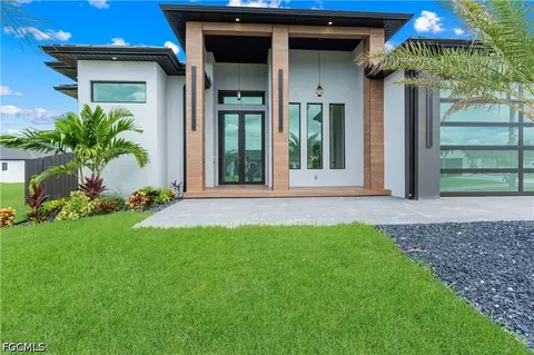 105 SW 33rd Pl, Cape Coral, FL 33991