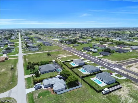 107 Diplomat Pkwy E, Cape Coral, FL 33909