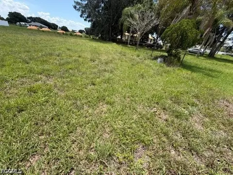 817 Trident Ct, Sebring, FL 33876 photo 4