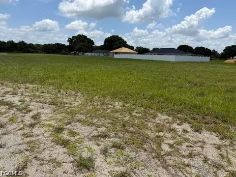 817 Trident Ct, Sebring, FL 33876 photo 2