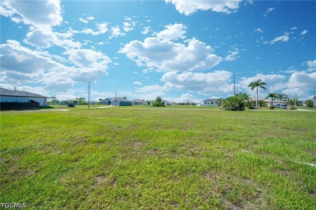4119 NW 37th St, Cape Coral, FL 33993