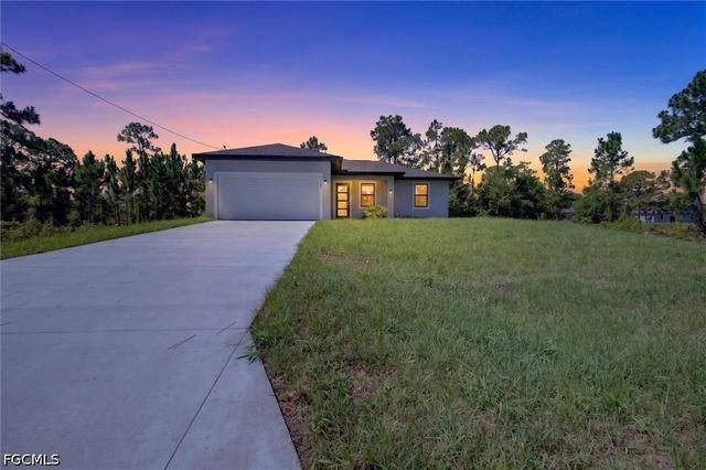 1130 Dutchess St E, Lehigh Acres, FL 33974