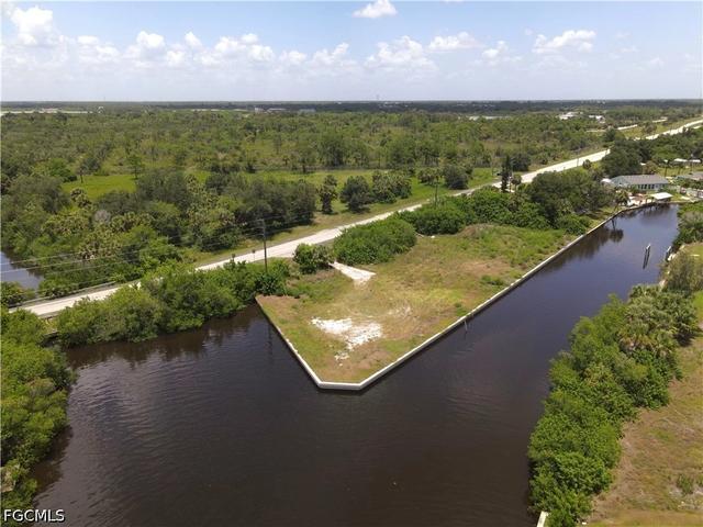 25301 Harborview Rd, Punta Gorda, FL 33980