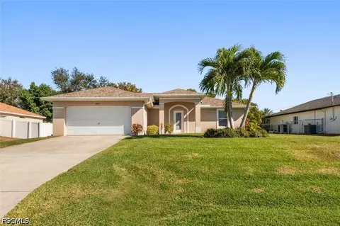 3019 SW 15th Pl, Cape Coral, FL 33914