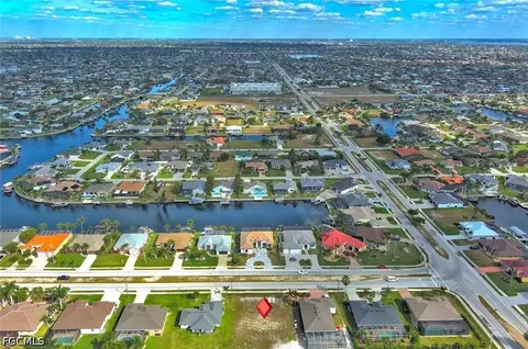 4122 Oasis Blvd, Cape Coral, FL 33914