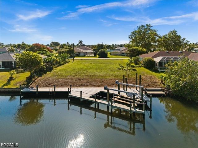 3022 SE 6th Ave, Cape Coral, FL 33904