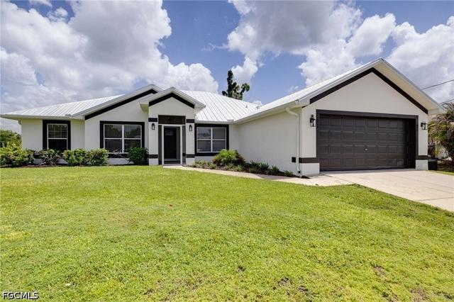 3014 11th St W, Lehigh Acres, FL 33971