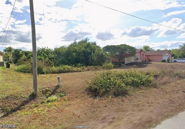 5221 Butte St, Lehigh Acres, FL 33971