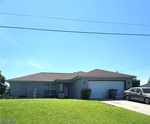 313 SW 14th Pl, Cape Coral, FL 33991