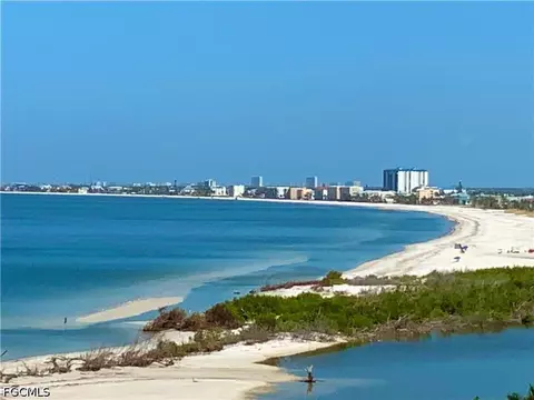 7300 Estero Blvd #106, Fort Myers Beach, FL 33931