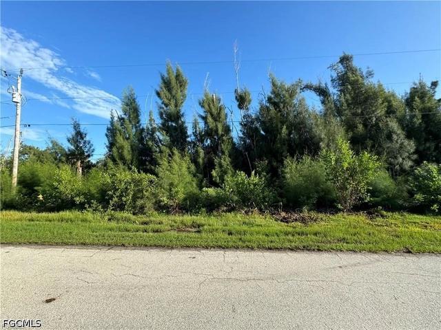 3486 Papaya St, Other, FL 33956