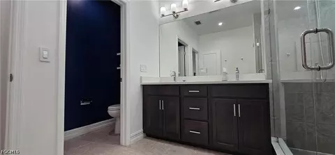 Bath - 7510 Rockefeller Dr, Naples, FL 34119 photo 2 of 7