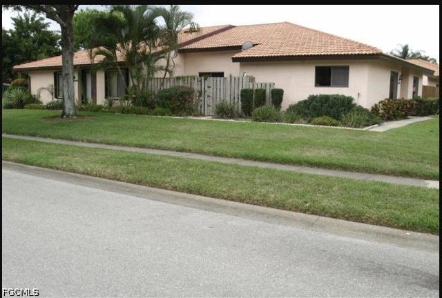 126 Park Shore Cir #4, Fort Myers, FL 33901