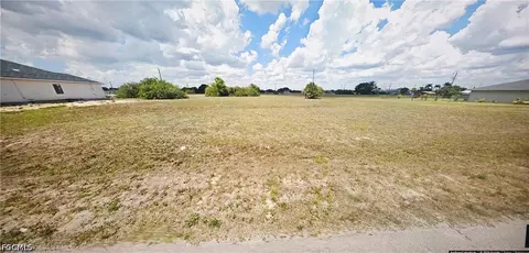 1409 NE 15th Ter, Cape Coral, FL 33909